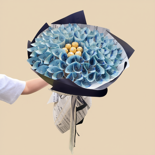 Elegant money bouquet gift with refined gold wrapping