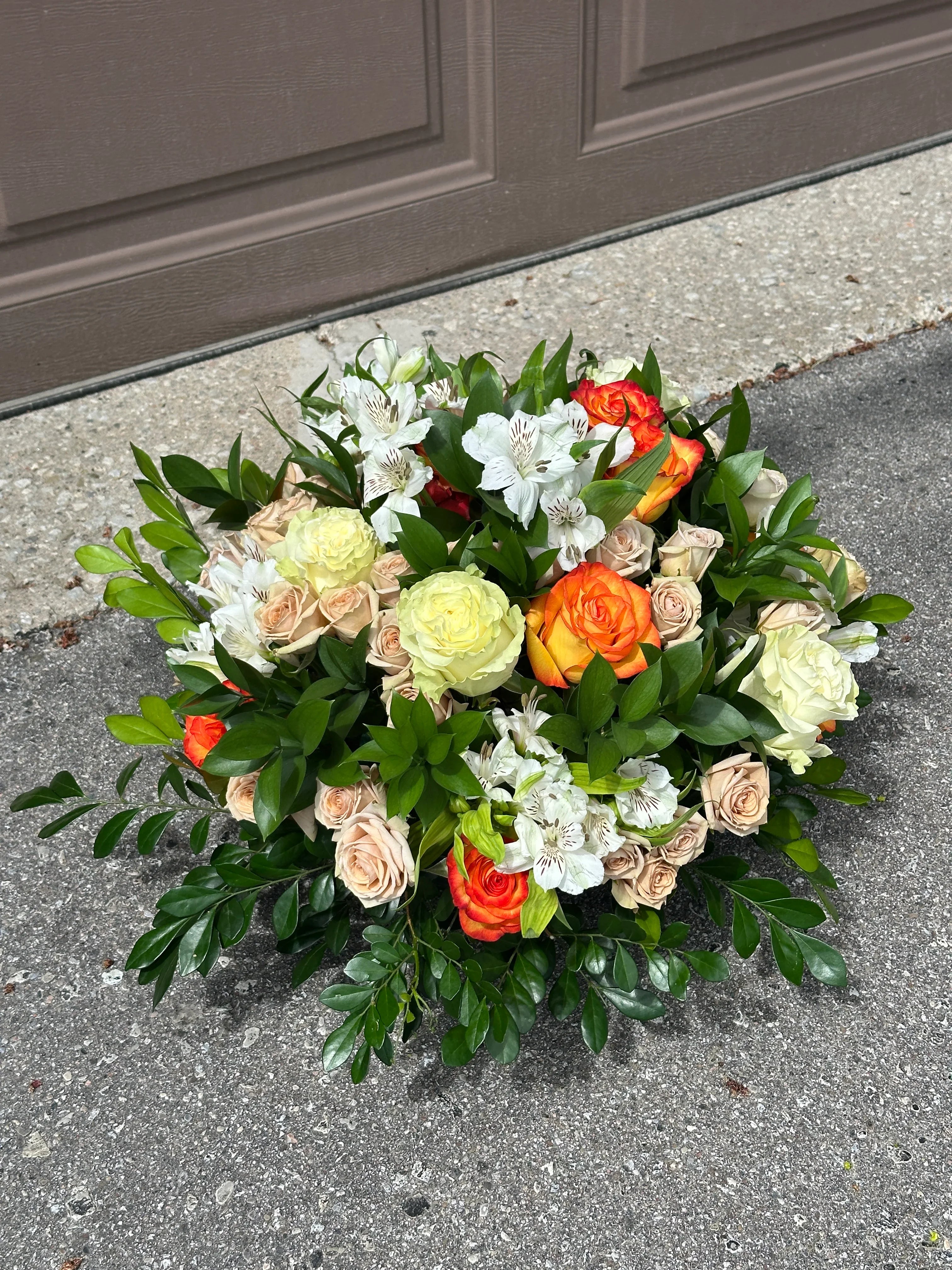 Sunset Sonnet: Peach, Orange & Cream Rose Bouquet – Amarilis Flowers