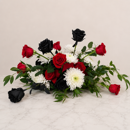 Flower centerpiece delivery Toronto with luxury black and red roses