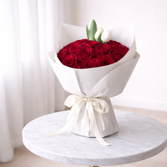 romantic red rose bouquet delivery Toronto luxury roses gift